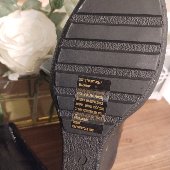 Mark. black wedge boots - Picture 8 of 11